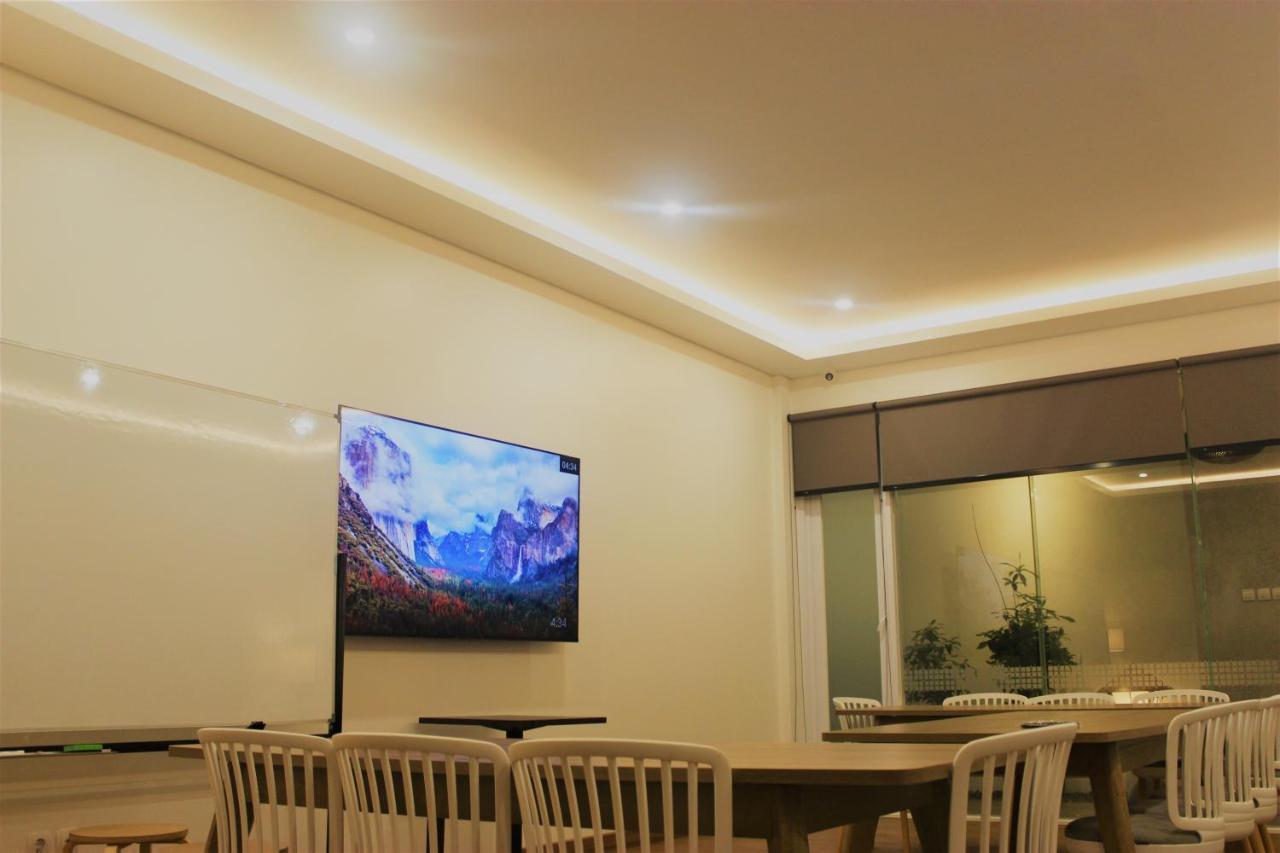 Treehouse Suites - Boutique Serviced Apartment Dżakarta Zewnętrze zdjęcie